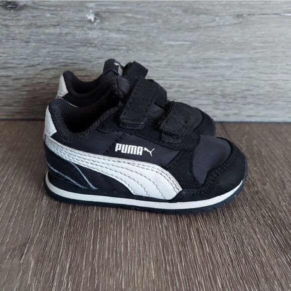 PUMA ST Runner V2 Black White 4C - Picture 1 of 9